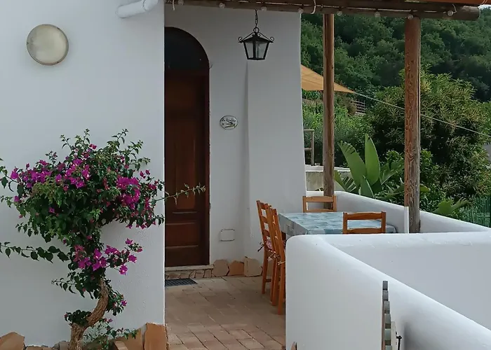 La Strelizia -bilocale Con Terrazzo E Vista Panoramica, Διαμέρισμα Ίσκια