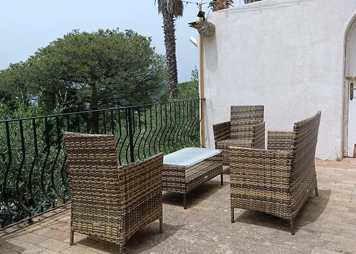 La Strelizia -bilocale Con Terrazzo E Vista Panoramica, Ίσκια